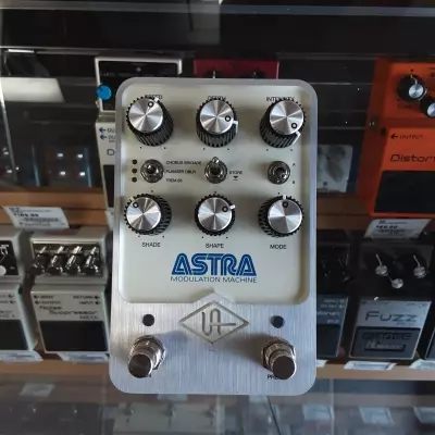 Astra Modulation Machine Stereo Effects Pedal